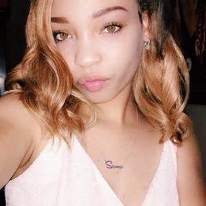 Meet your Posher, Sierra